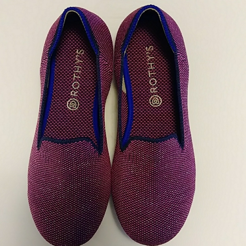 Girls' Rothy's in shiny purple